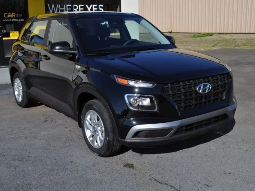 2023 Hyundai Venue SE photo 1