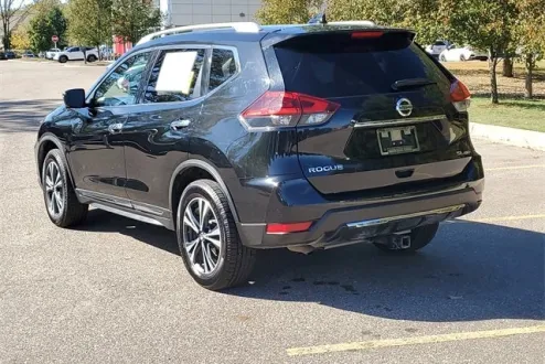 2018 Nissan Rogue SL photo 3