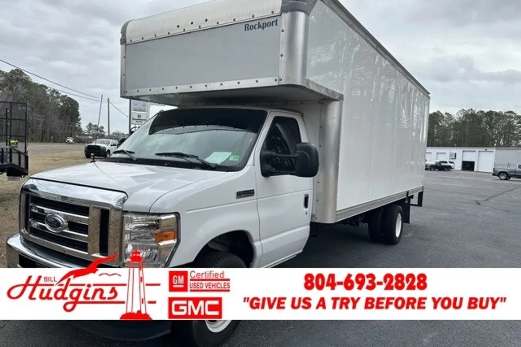 2023 Ford E-450 photo 1