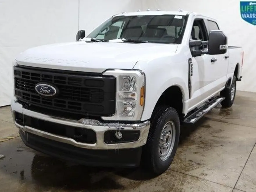 2025 Ford F-250 XL photo 1