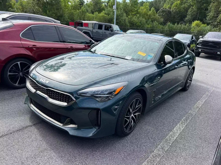 2022 Kia Stinger GT-Line photo 1