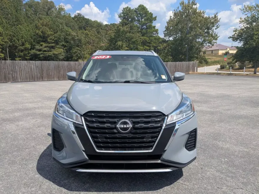 2023 Nissan Kicks SV photo 1