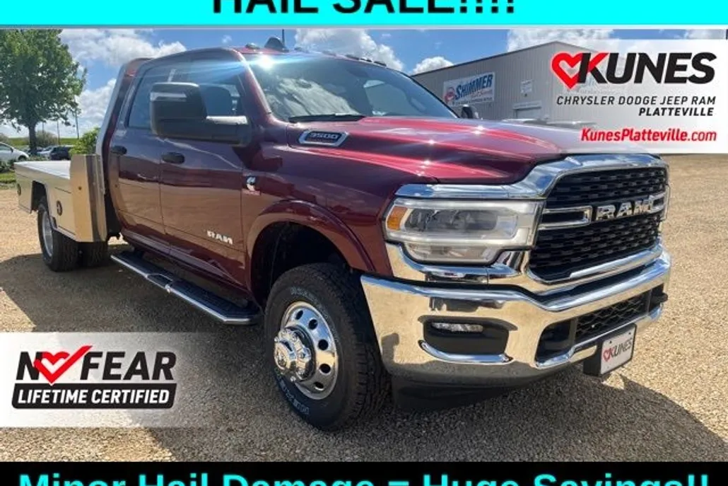 2024 Ram 3500 SLT photo 1