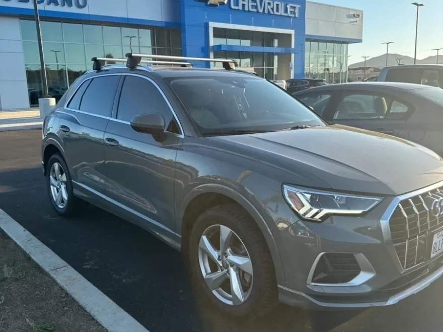 2019 Audi Q3 Premium Plus photo 1