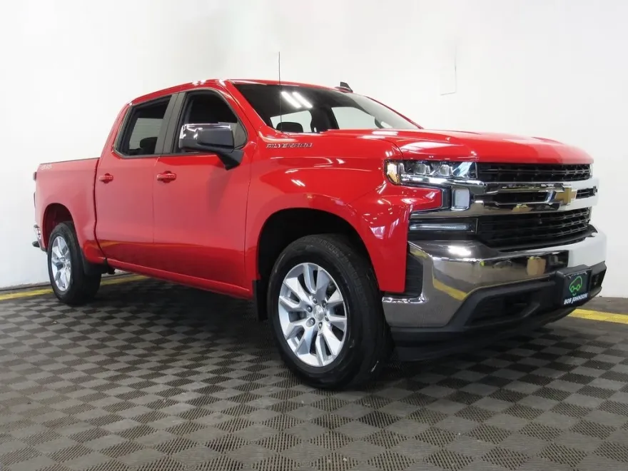 2021 Chevrolet Silverado 1500 LT photo 1