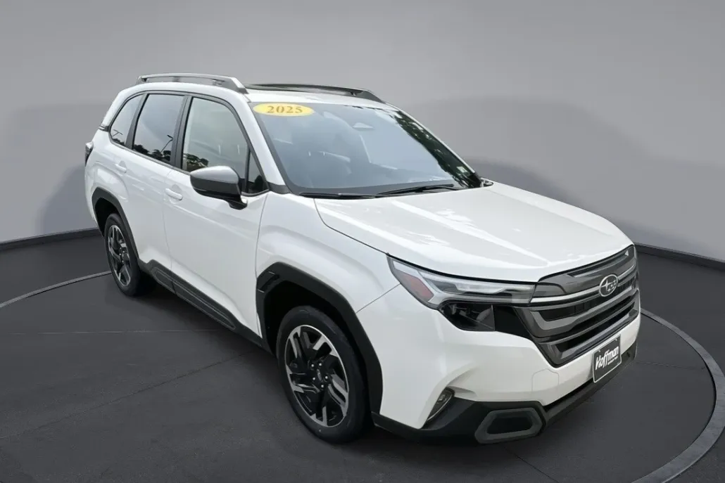 2025 Subaru Forester Limited photo 1