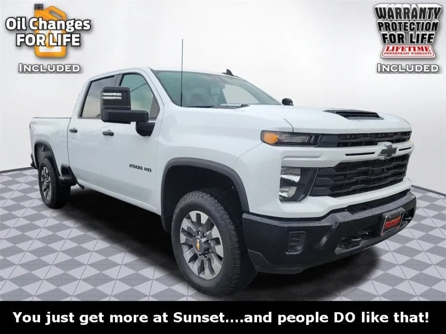 2024 Chevrolet Silverado 2500HD Custom photo 1