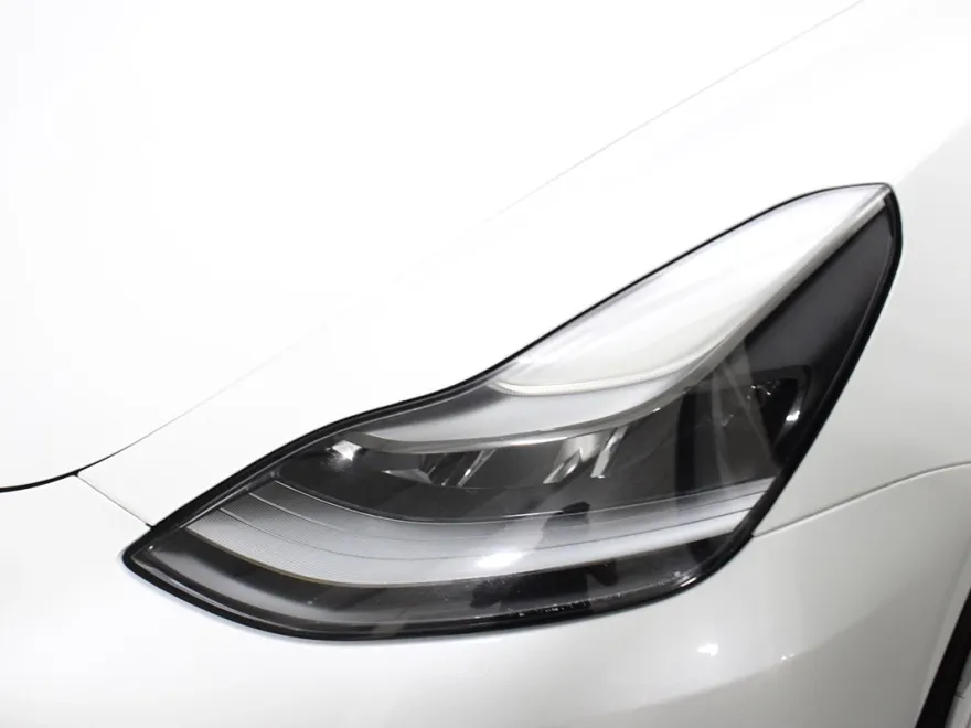 2023 Tesla Model 3 Long Range photo 1