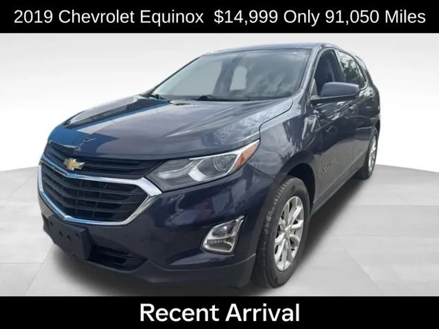 2019 Chevrolet Equinox LT photo 1