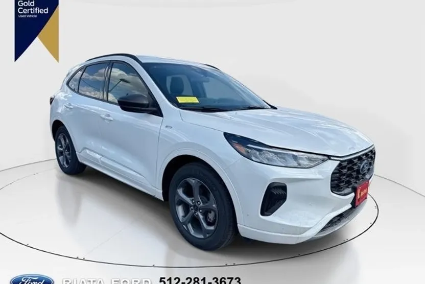2024 Ford Escape Hybrid ST-Line photo 1