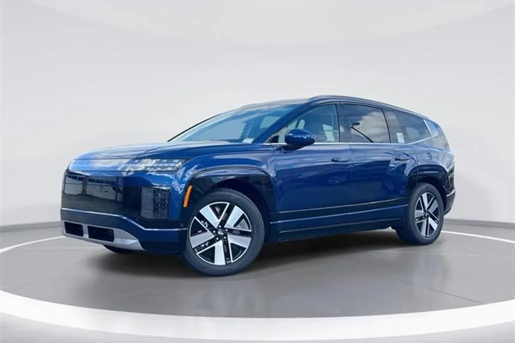 2026 Hyundai Ioniq SEL photo 1