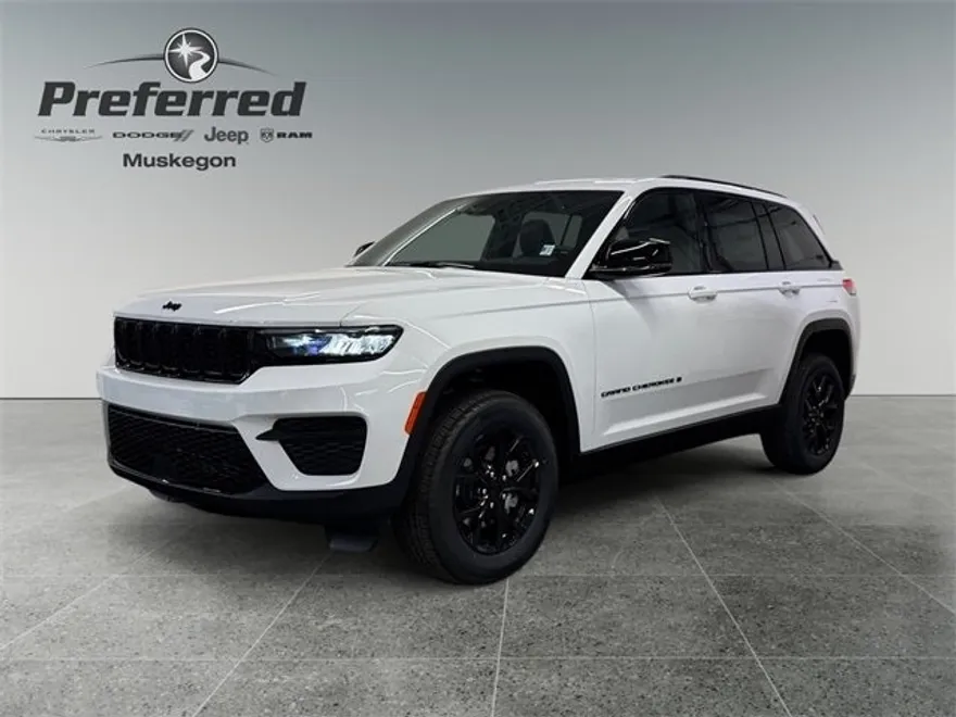 2025 Jeep Grand Cherokee Altitude photo 1