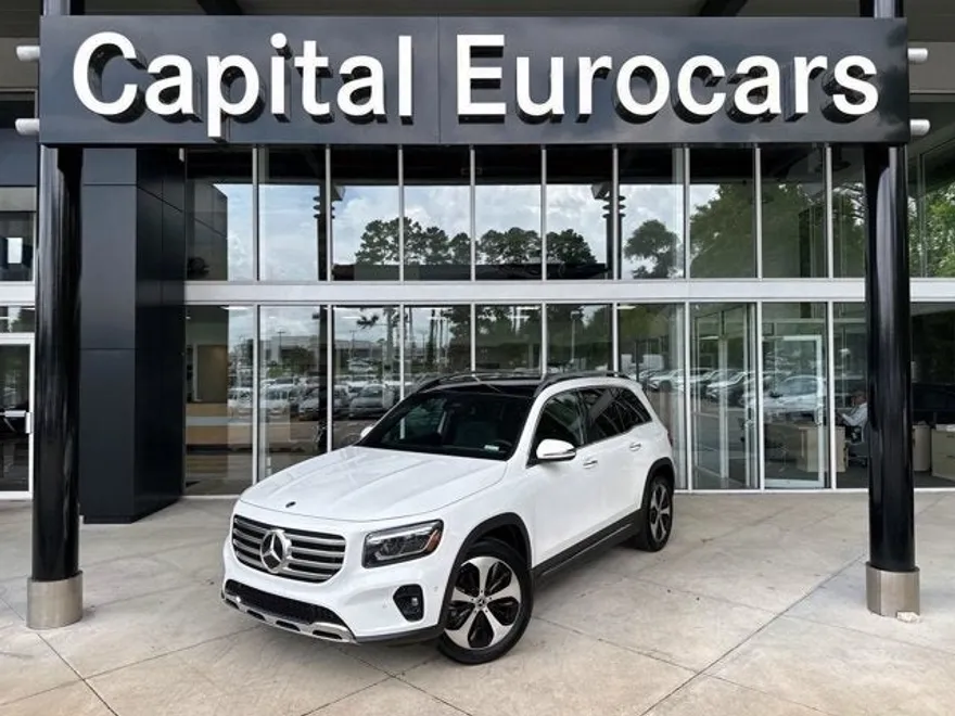 2024 Mercedes Benz GLB 250 photo 1