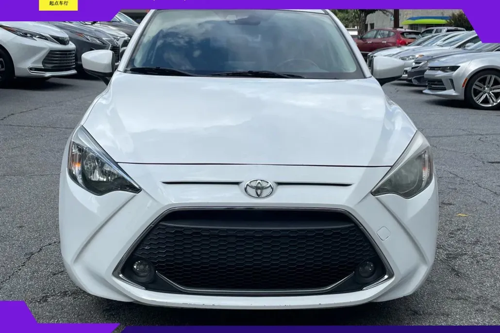 2019 Toyota Yaris L photo 1