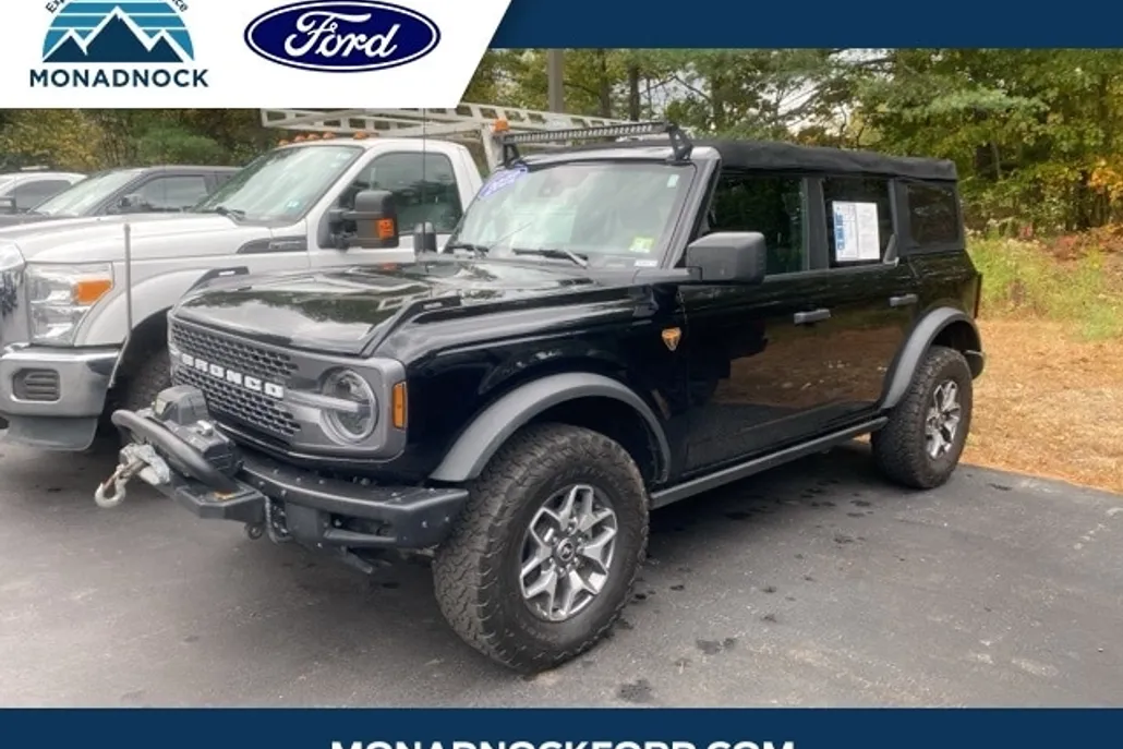 2022 Ford Bronco Badlands photo 1