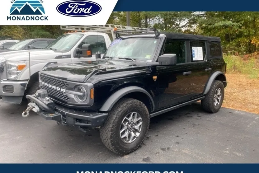 2022 Ford Bronco Badlands photo 1