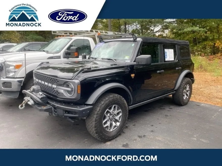 2022 Ford Bronco Badlands photo 1