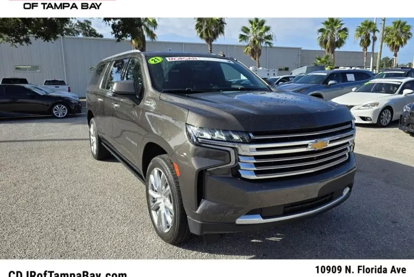 2021 Chevrolet Suburban High Country photo 1