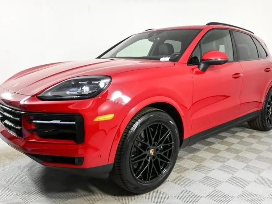 2025 Porsche Cayenne photo 1