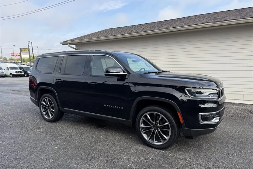 2022 Jeep Wagoneer Series III photo 1