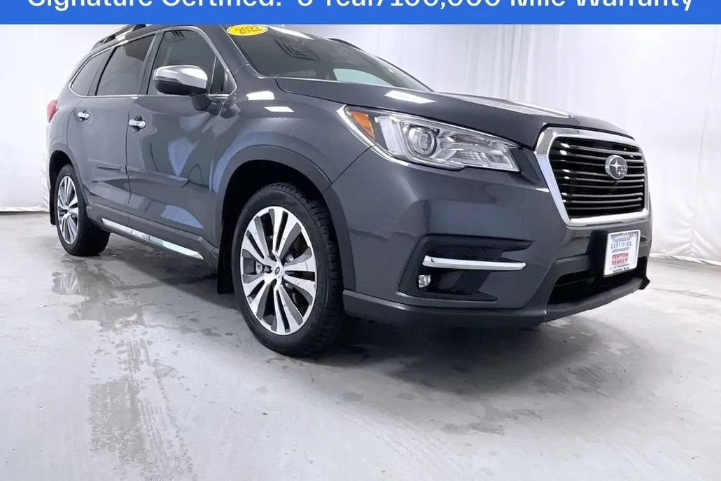 2022 Subaru Ascent Touring photo 1