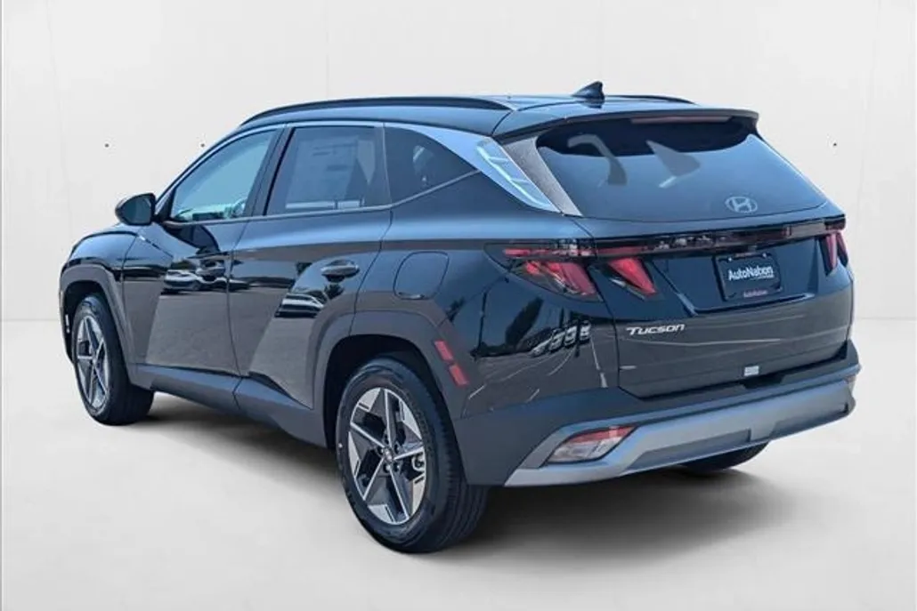 2025 Hyundai Tucson SEL photo 1