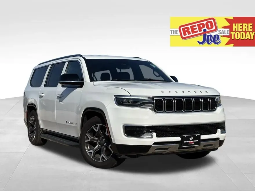 2024 Jeep Wagoneer L Series III photo 1