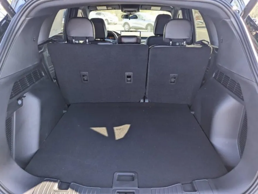 2024 Ford Escape ST-Line photo 6