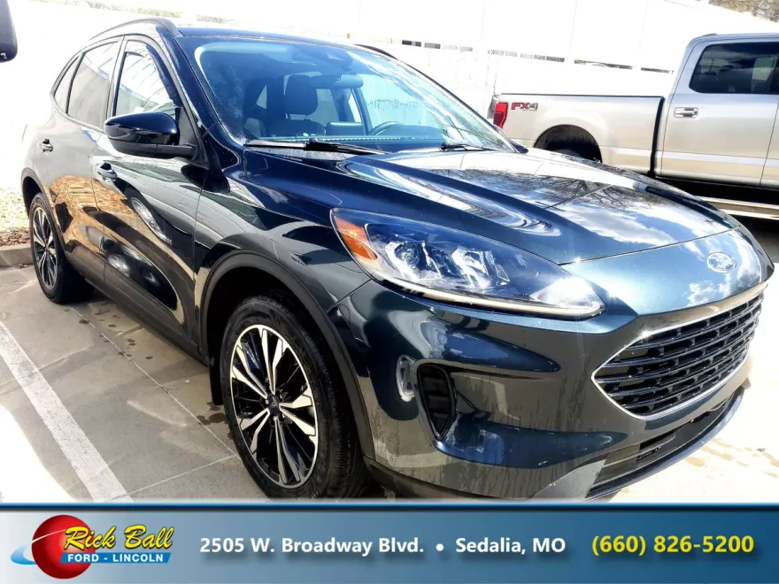 2022 Ford Escape SE photo 1