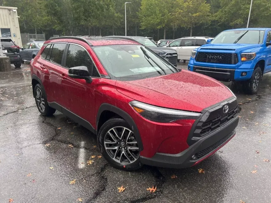 2026 Toyota Corolla Cross XLE photo 1