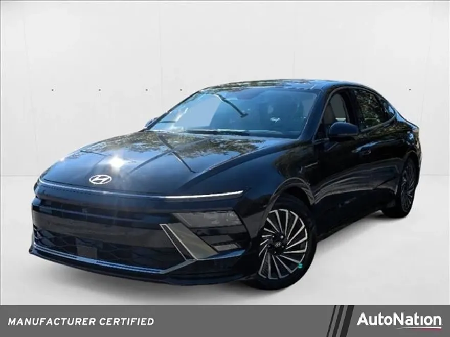 2024 Hyundai Sonata Hybrid Limited photo 1