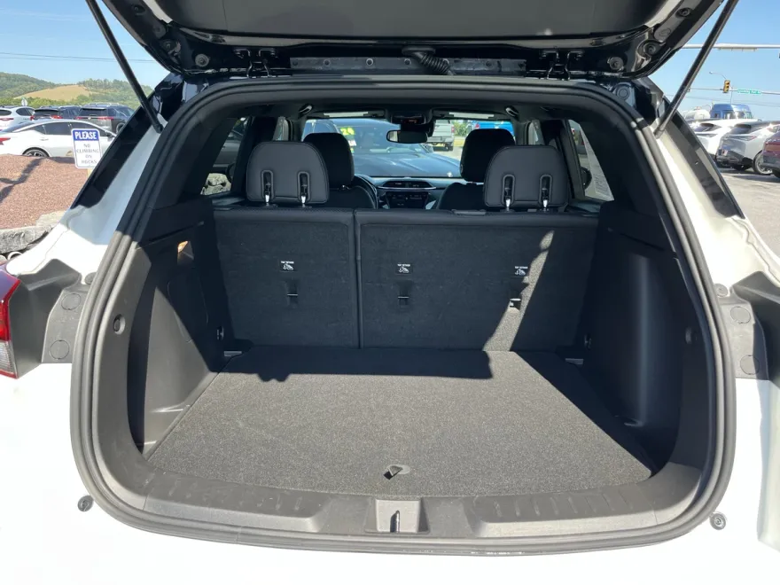 2021 Chevrolet Trailblazer RS photo 1