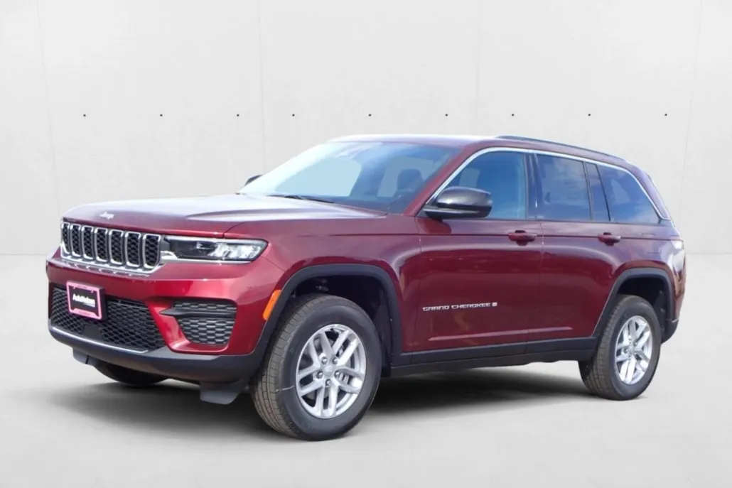 2025 Jeep Grand Cherokee Laredo X photo 1