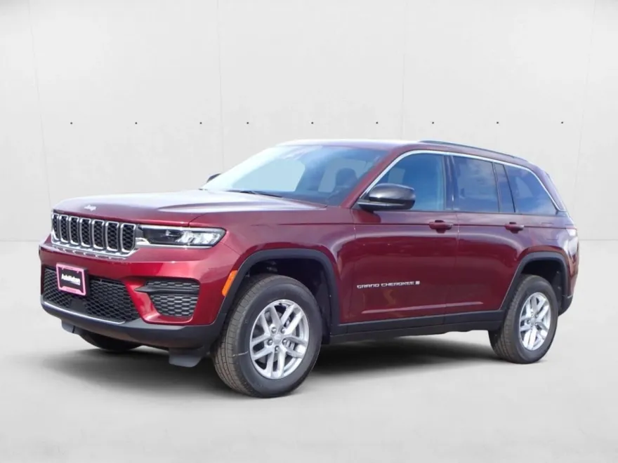 2025 Jeep Grand Cherokee Laredo X photo 1