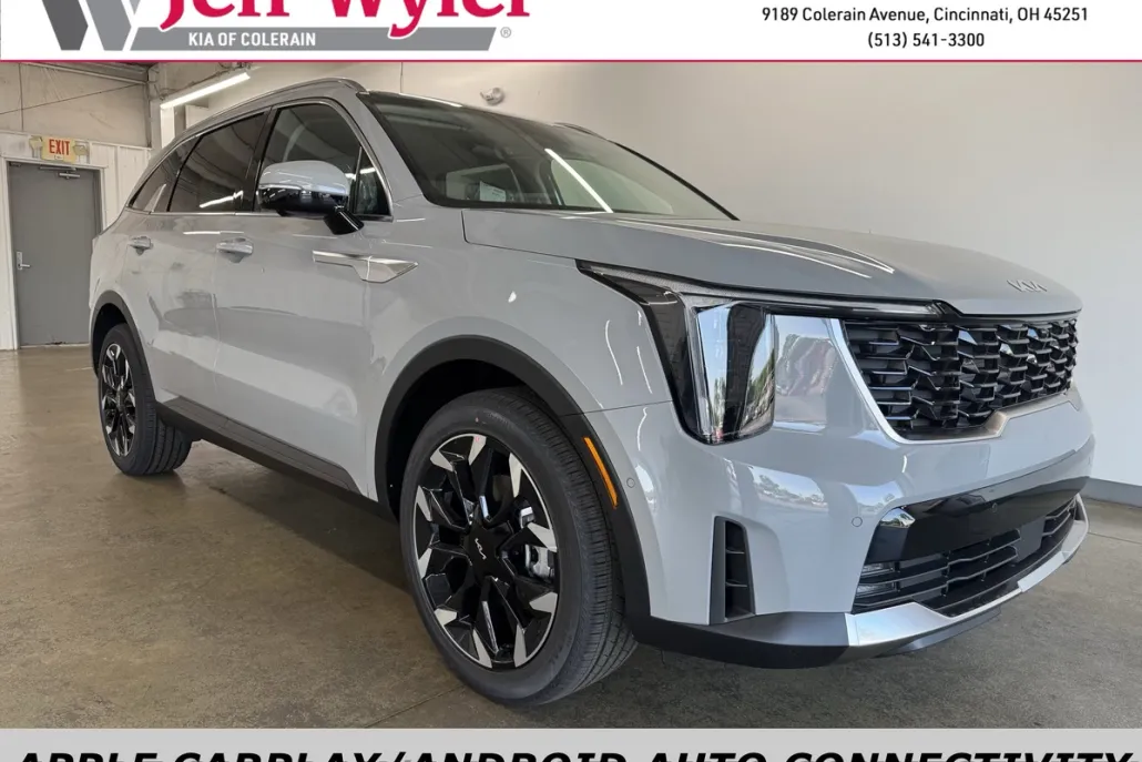 2025 Kia Sorento SX photo 1
