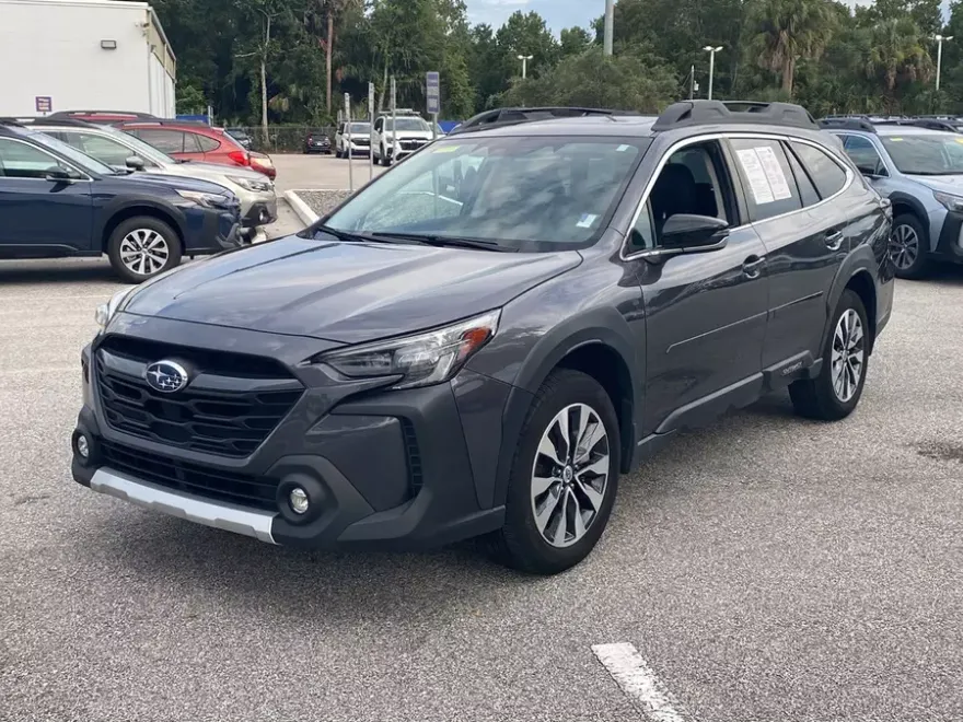 2023 Subaru Outback Limited XT photo 1