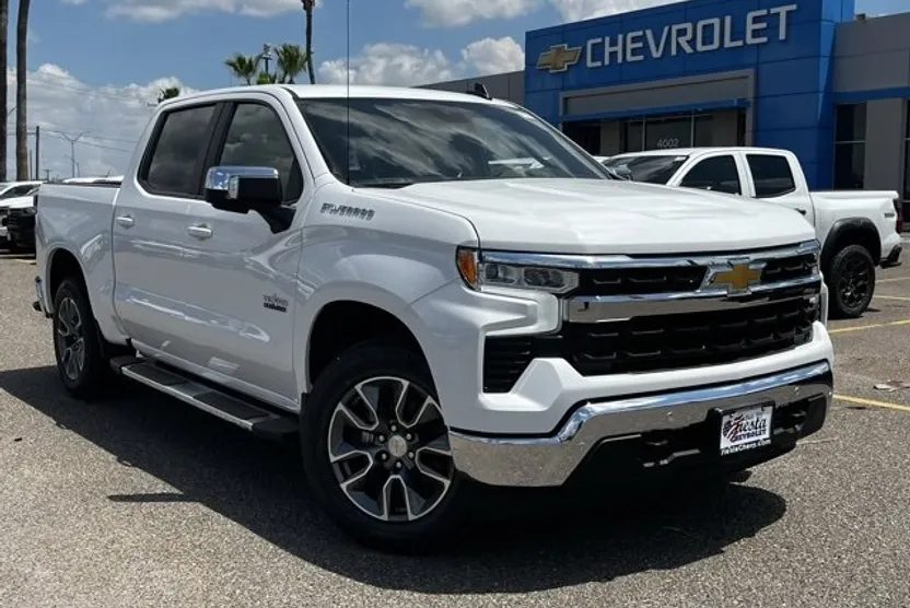 2026 Chevrolet Silverado 1500 LT photo 1