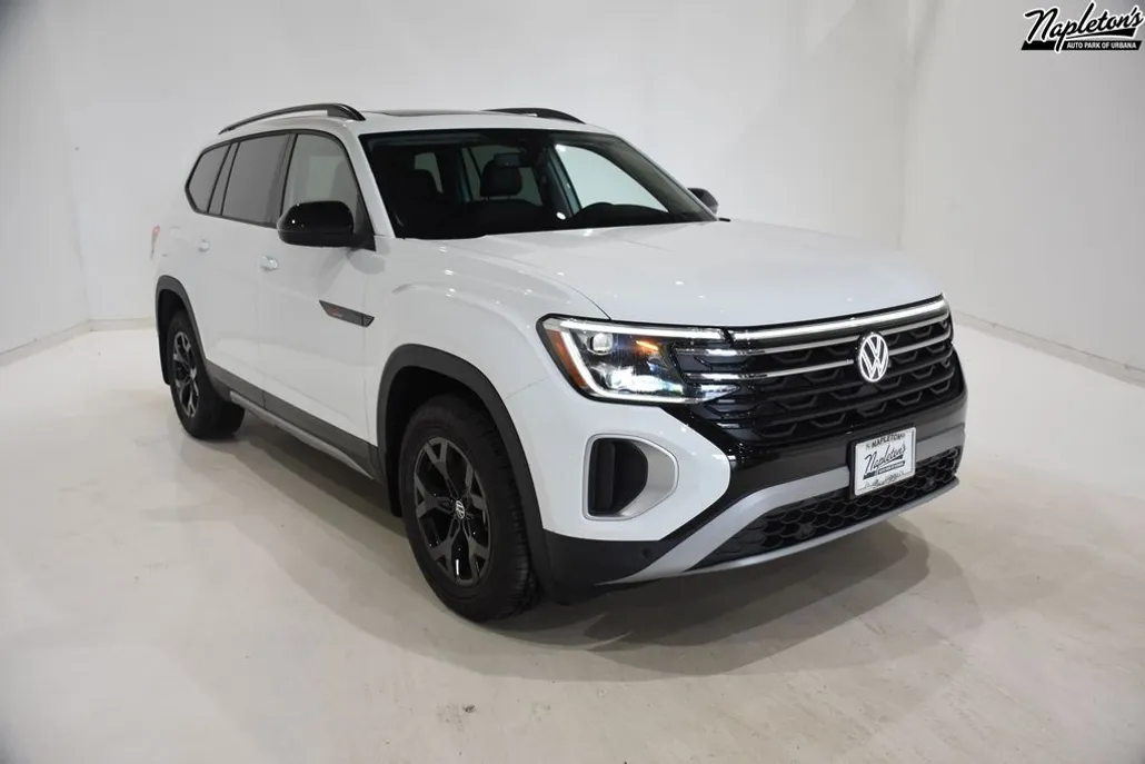 2025 Volkswagen Atlas Peak Edition photo 1