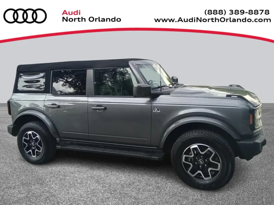 2024 Ford Bronco Outer Banks photo 1