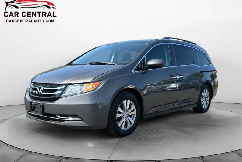 2016 Honda Odyssey EX-L photo 1