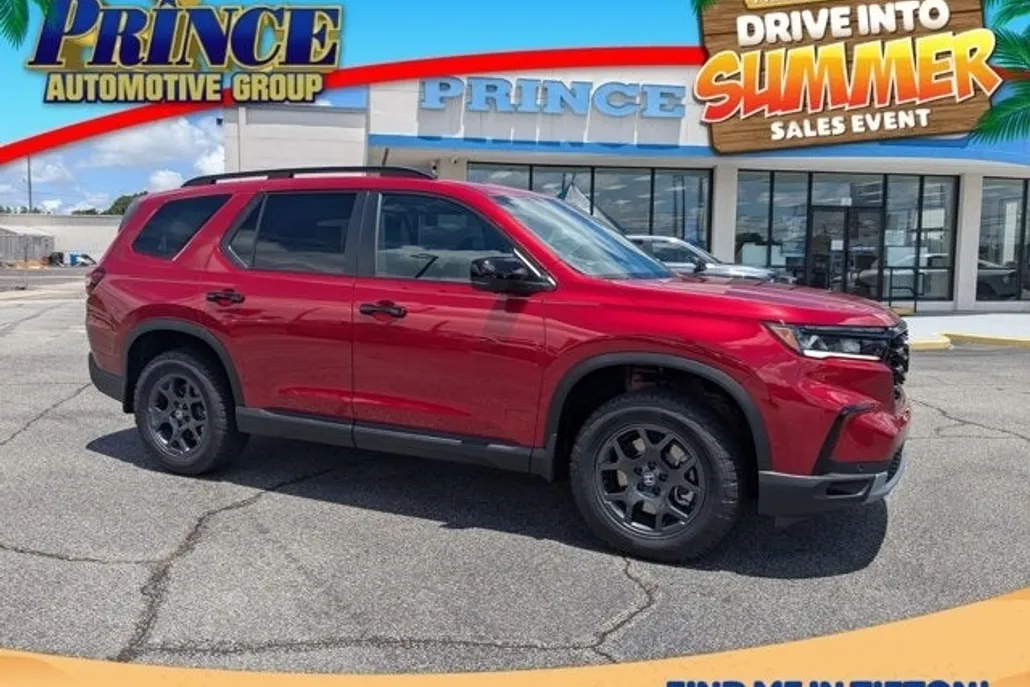 2025 Honda Pilot TrailSport photo 1