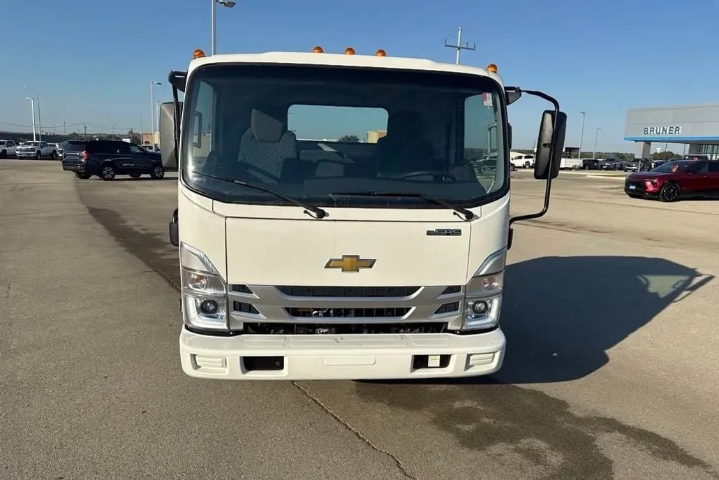 2025 Chevrolet Silverado 3500HD photo 1