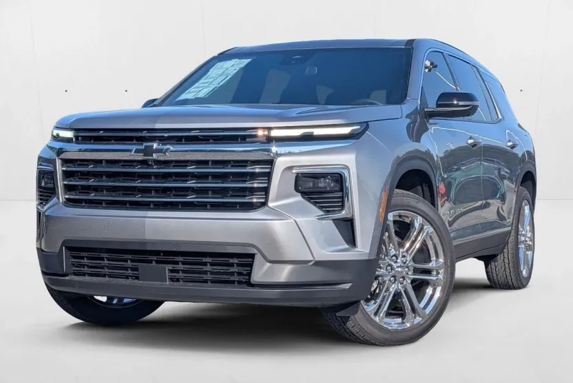 2025 Chevrolet Traverse 1LT photo 1