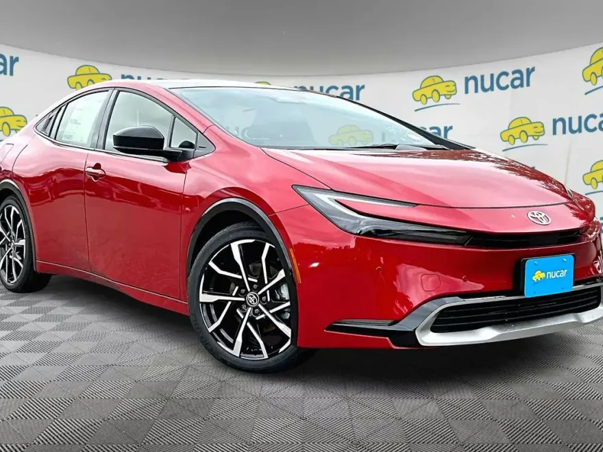 2025 Toyota Prius Plug-in Hybrid XSE photo 1