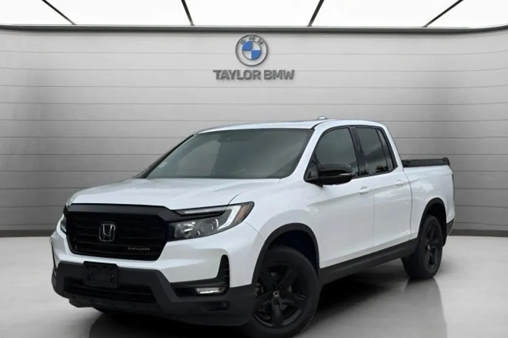 2021 Honda Ridgeline Black Edition photo 1