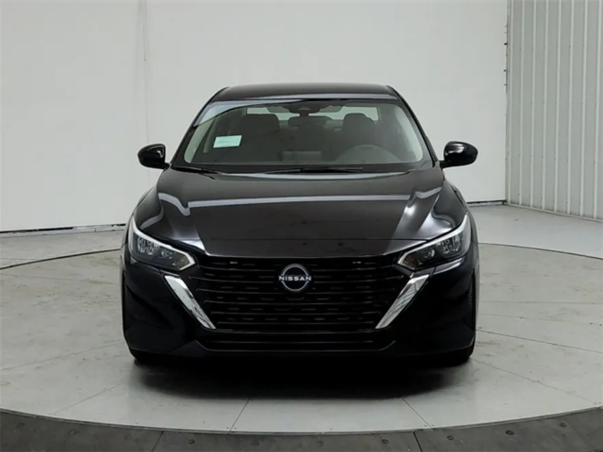 2025 Nissan Sentra SV photo 1