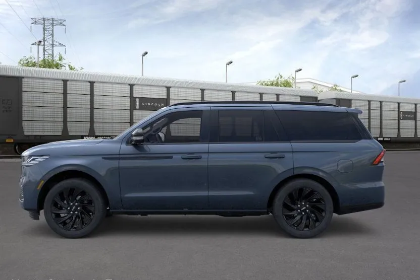 2025 Lincoln Navigator Reserve photo 1
