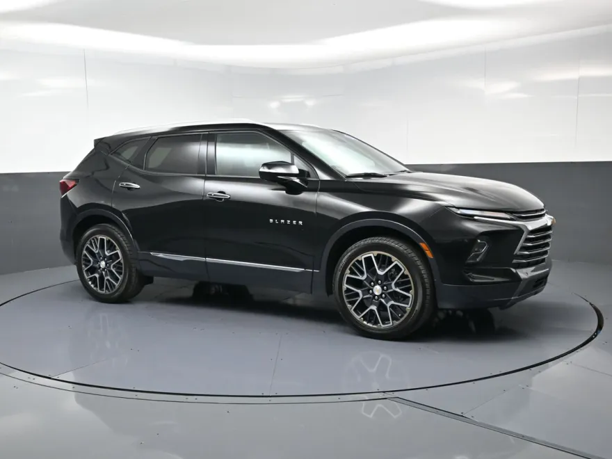 2024 Chevrolet Blazer Premier photo 1