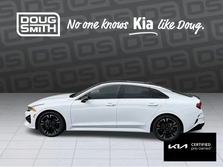 2022 Kia K5 GT-Line photo 1