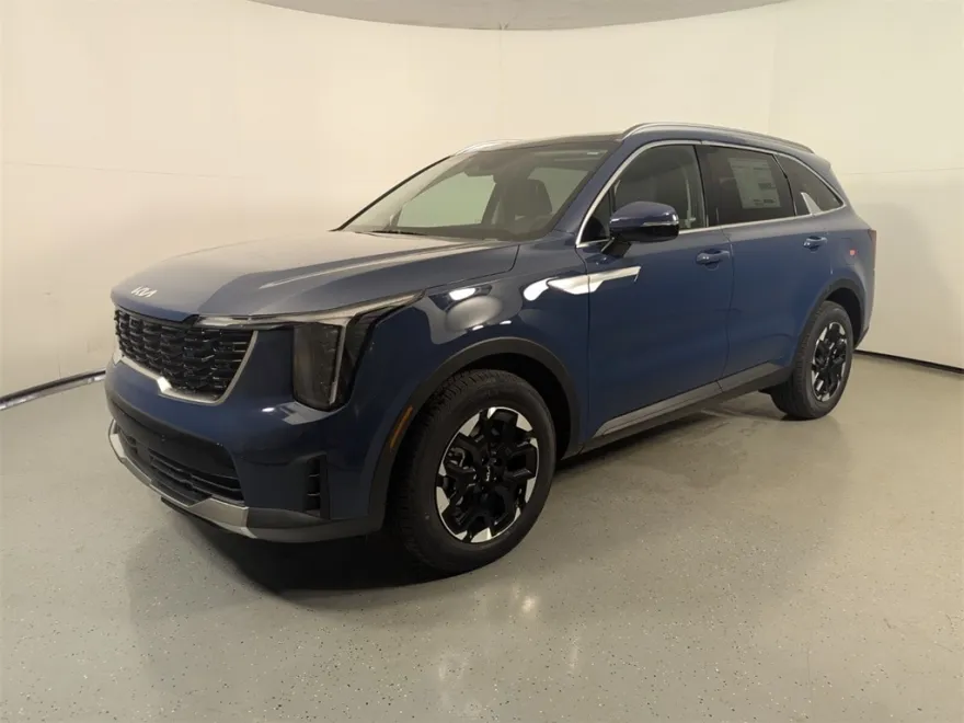 2026 Kia Sorento S photo 1